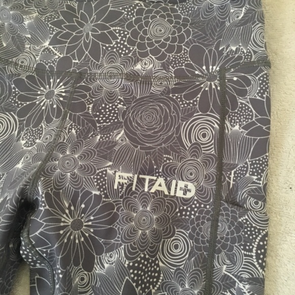 Fitaid leggings - Picture 2 of 5